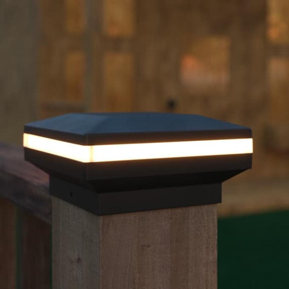 Peake Solar Post Cap Light view 1