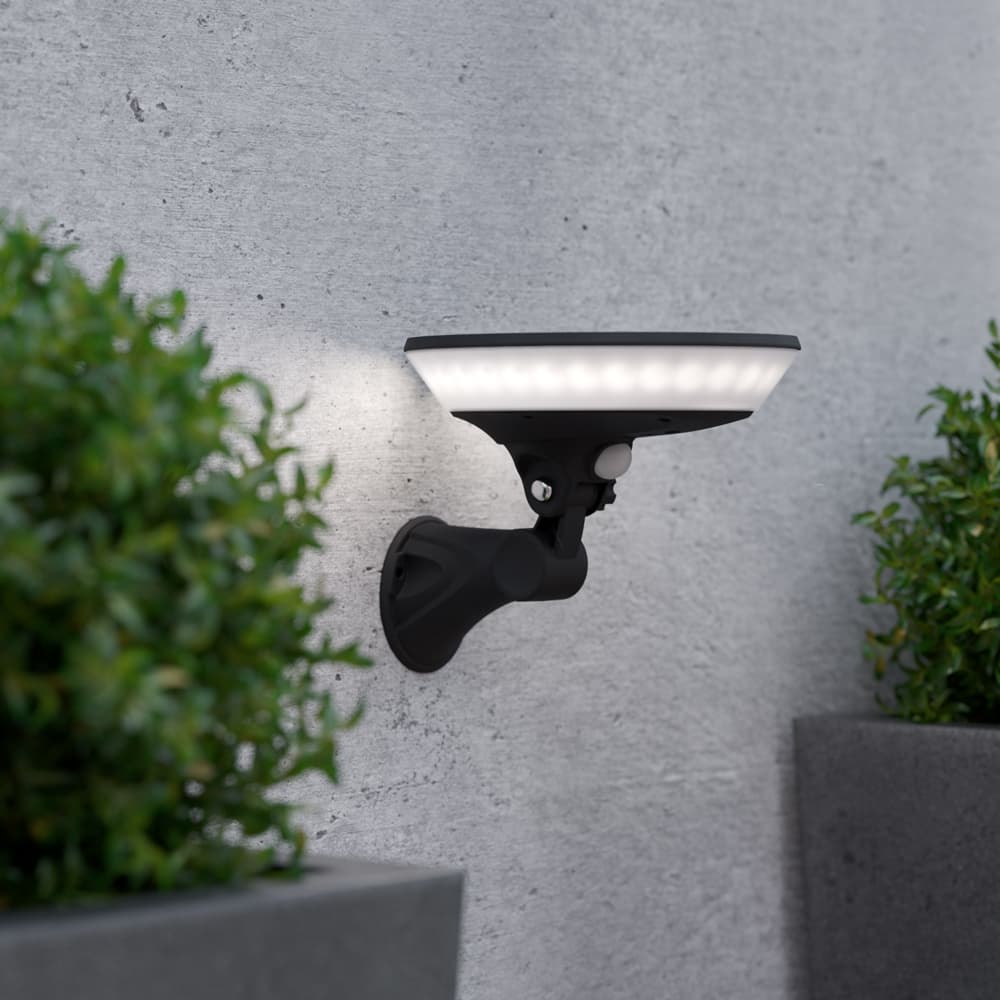 Corona Solar PIR Security Light key features