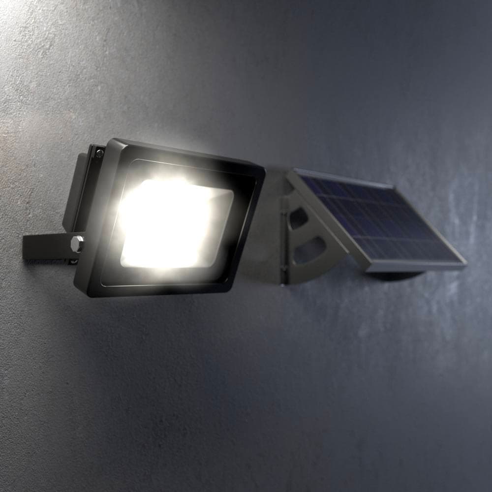 EVO SMD Remote Controlled Solar Floodlight supporting image 2