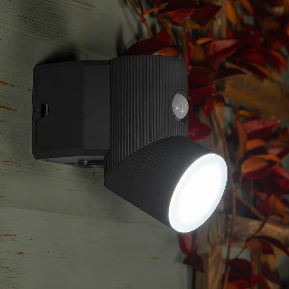 Solar security lights