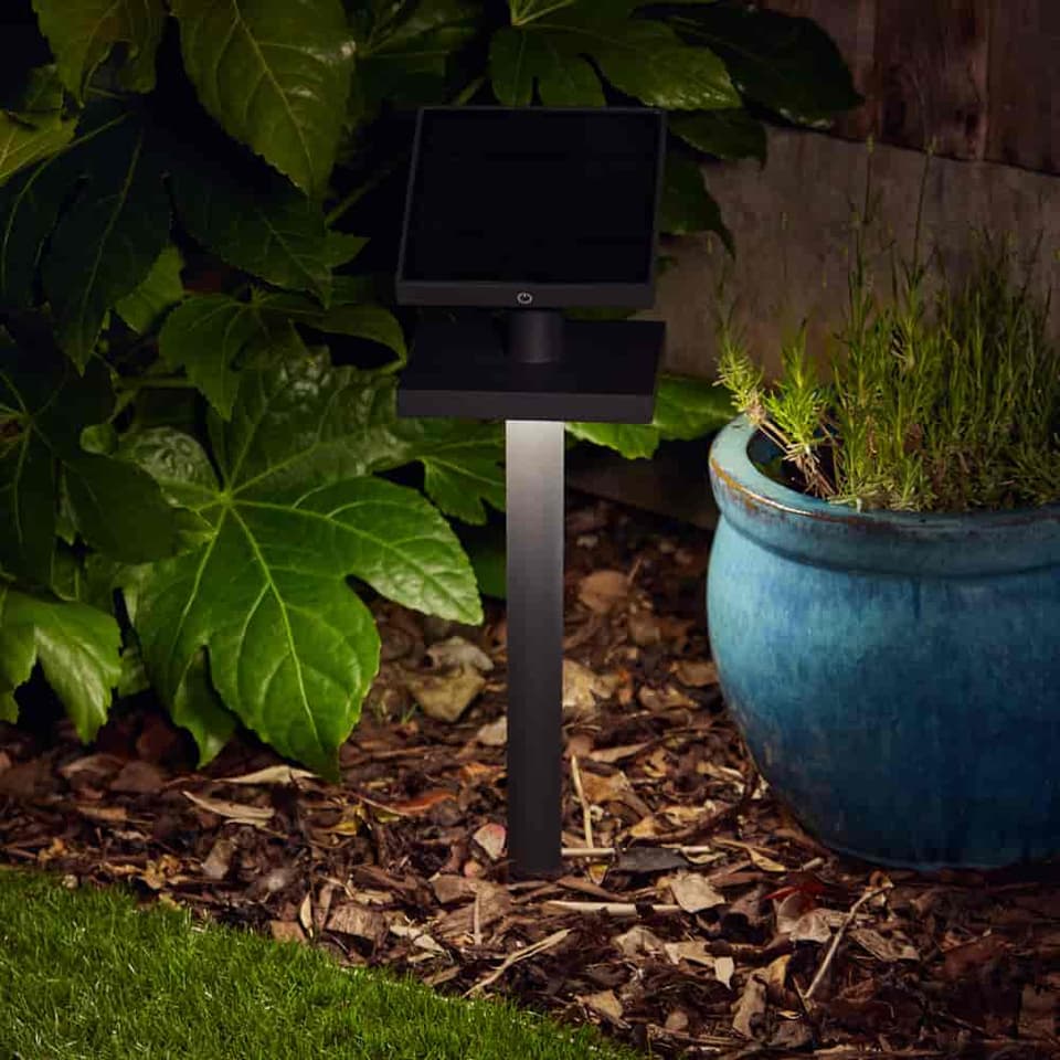 Anthralight Solar Garden Light view 1