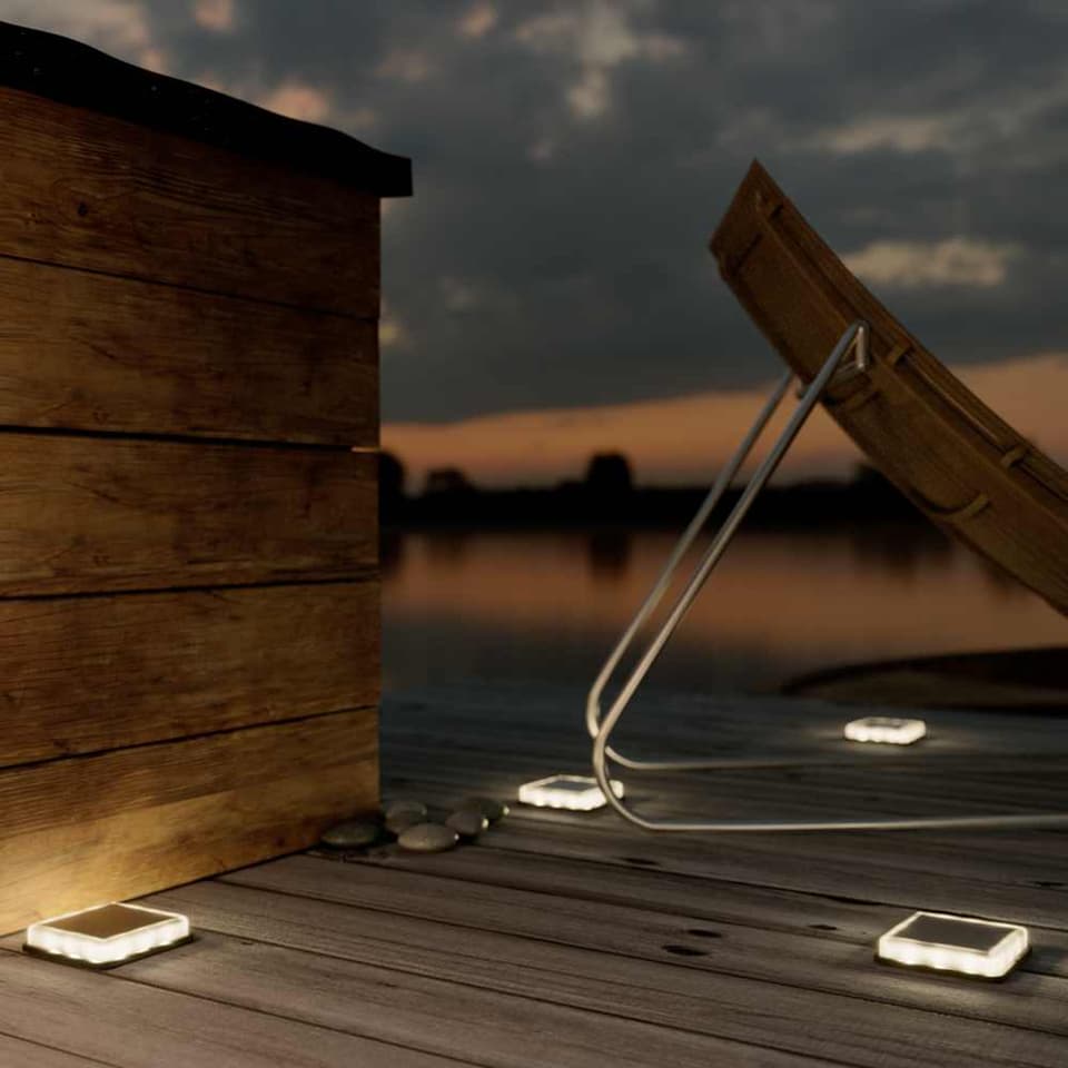 Lincoln Solar Decking Light view 1