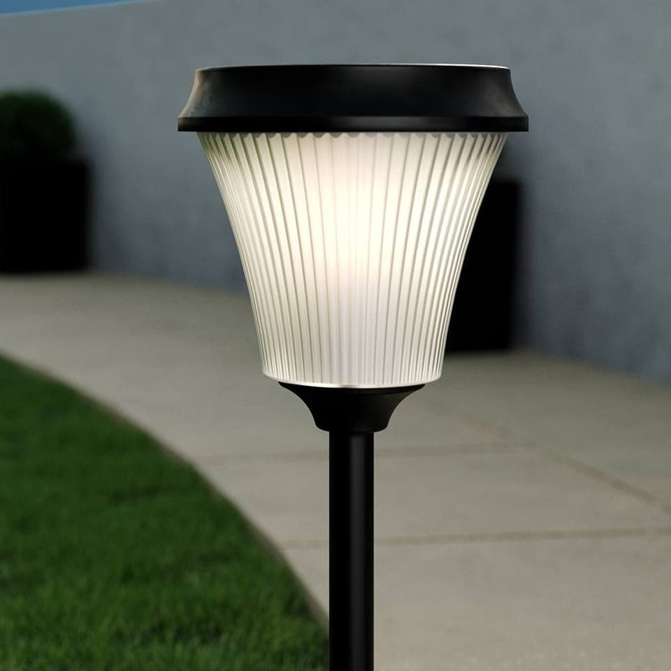 Winchester Solar Garden Light view 1
