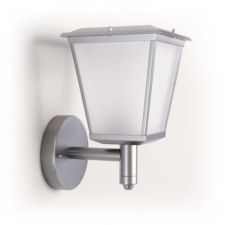 Windsor Solar Wall Light view 2