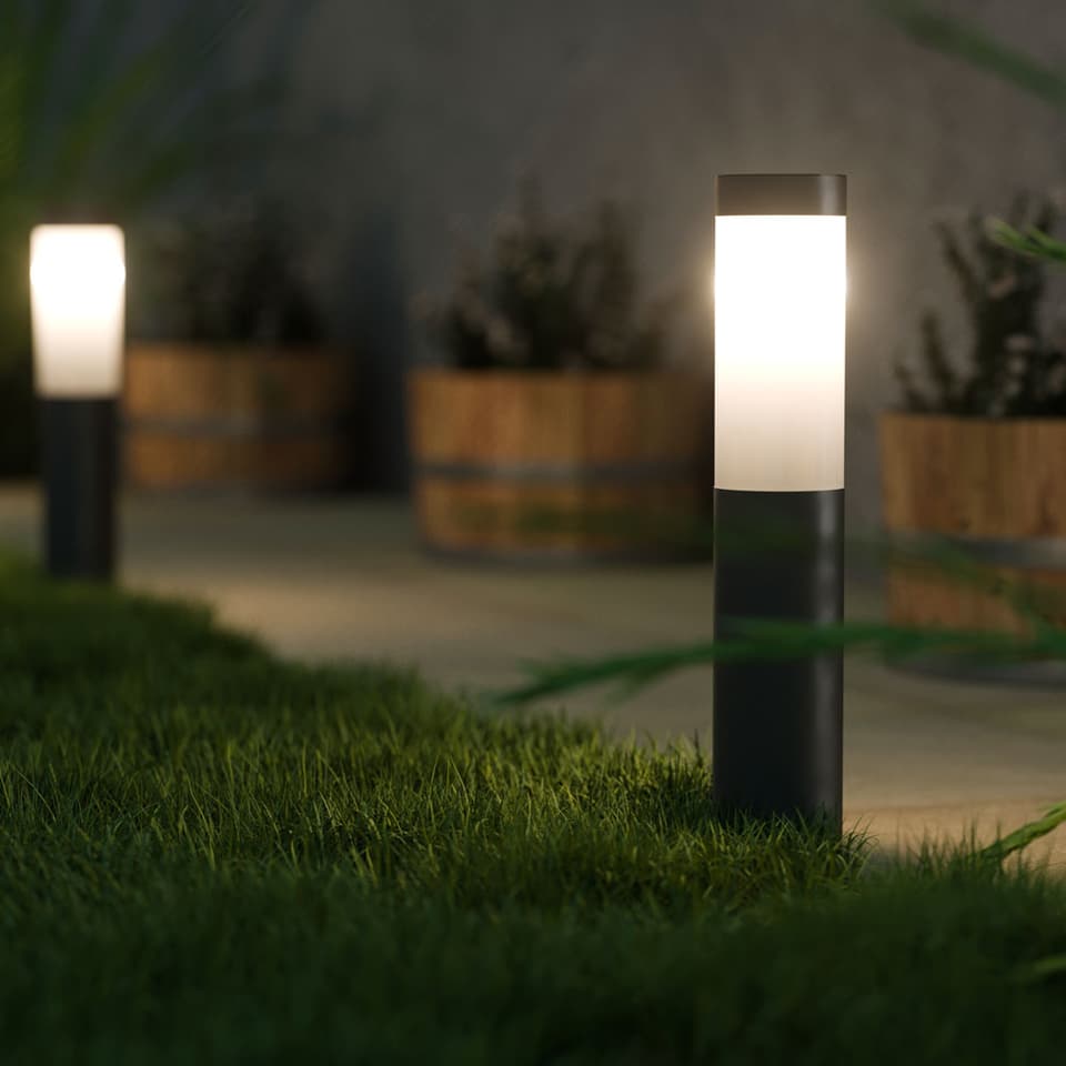 London XT Solar Post Light - Anthracite Edition view 2