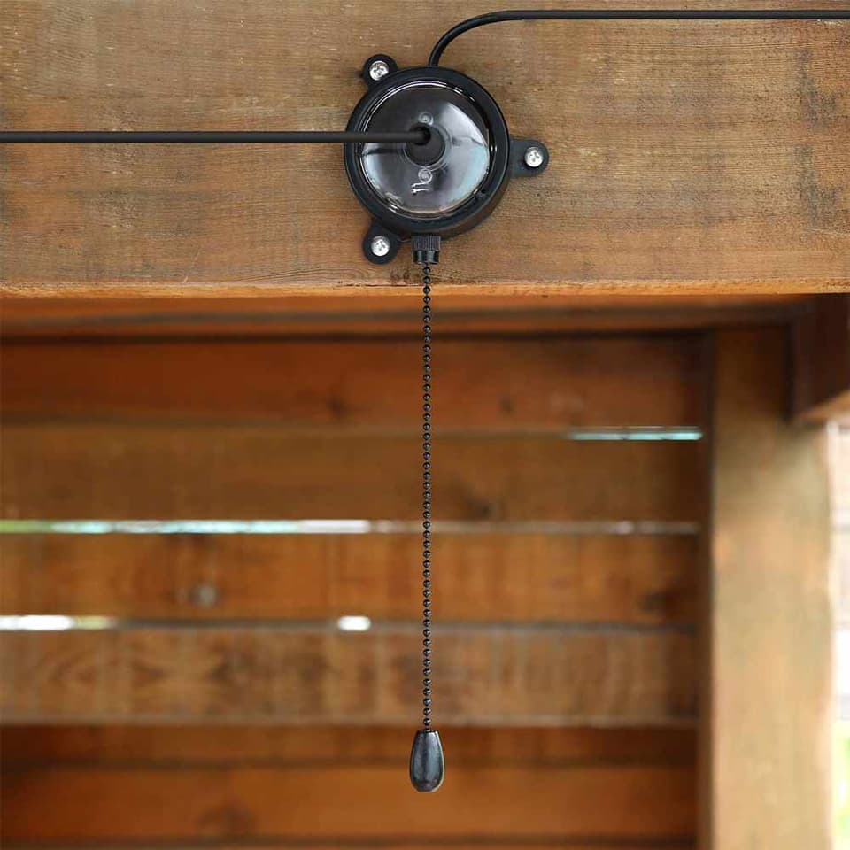 Richmond Solar Garden Pull Cord Light view 2