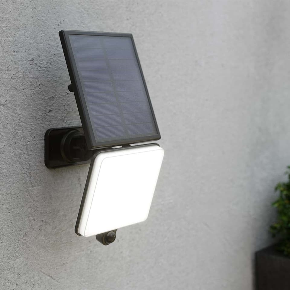 Softec Solar Security Light view 2