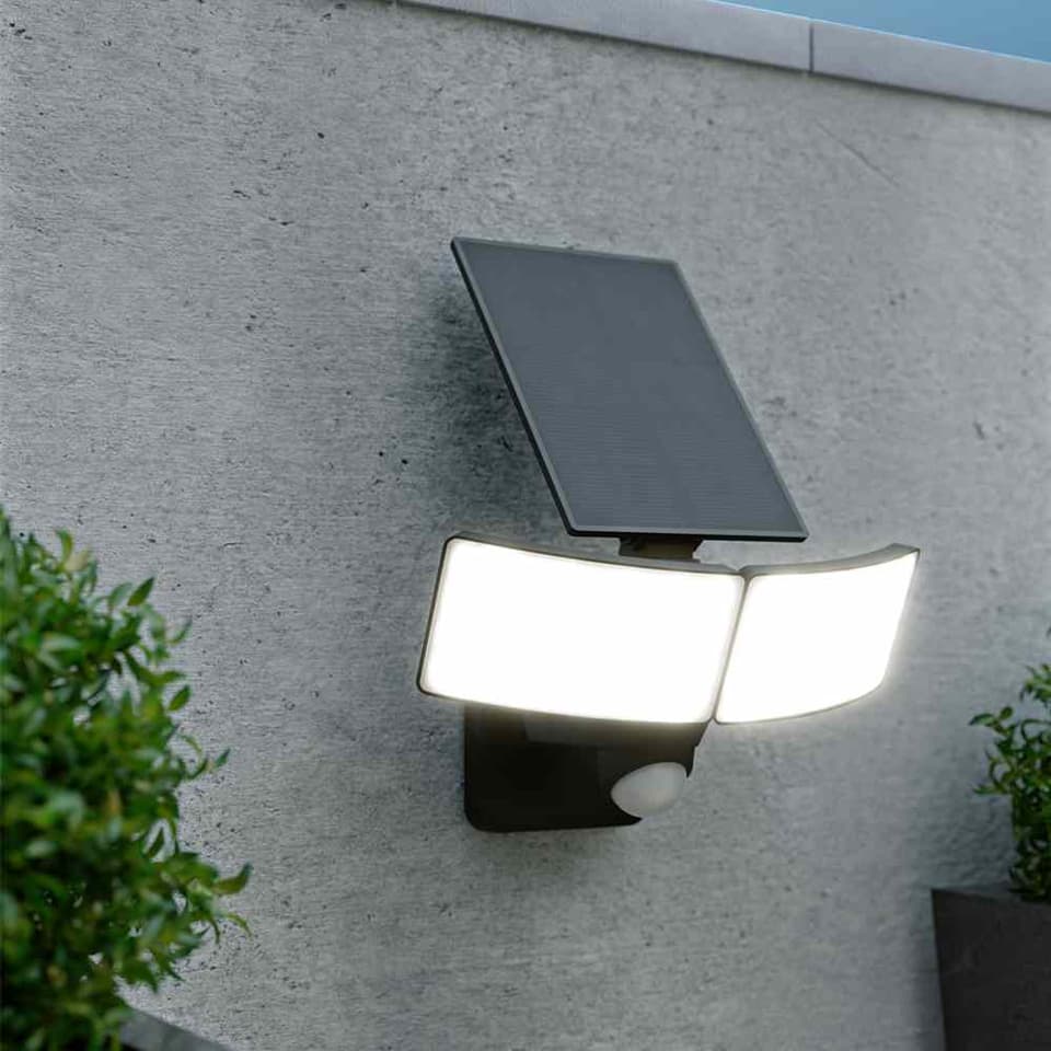 Guard Twin Solar Security Light view 2