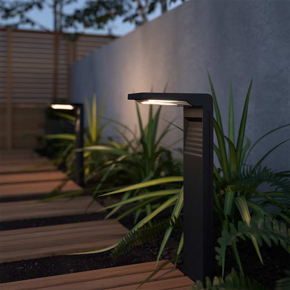 Oakham Solar Garden Bollard Light view 3