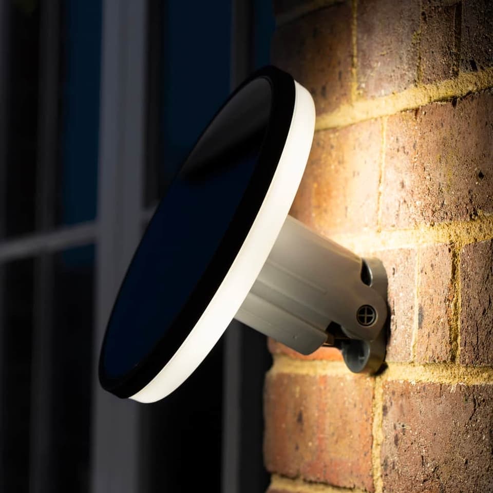 Halo Solar Wall Light view 4