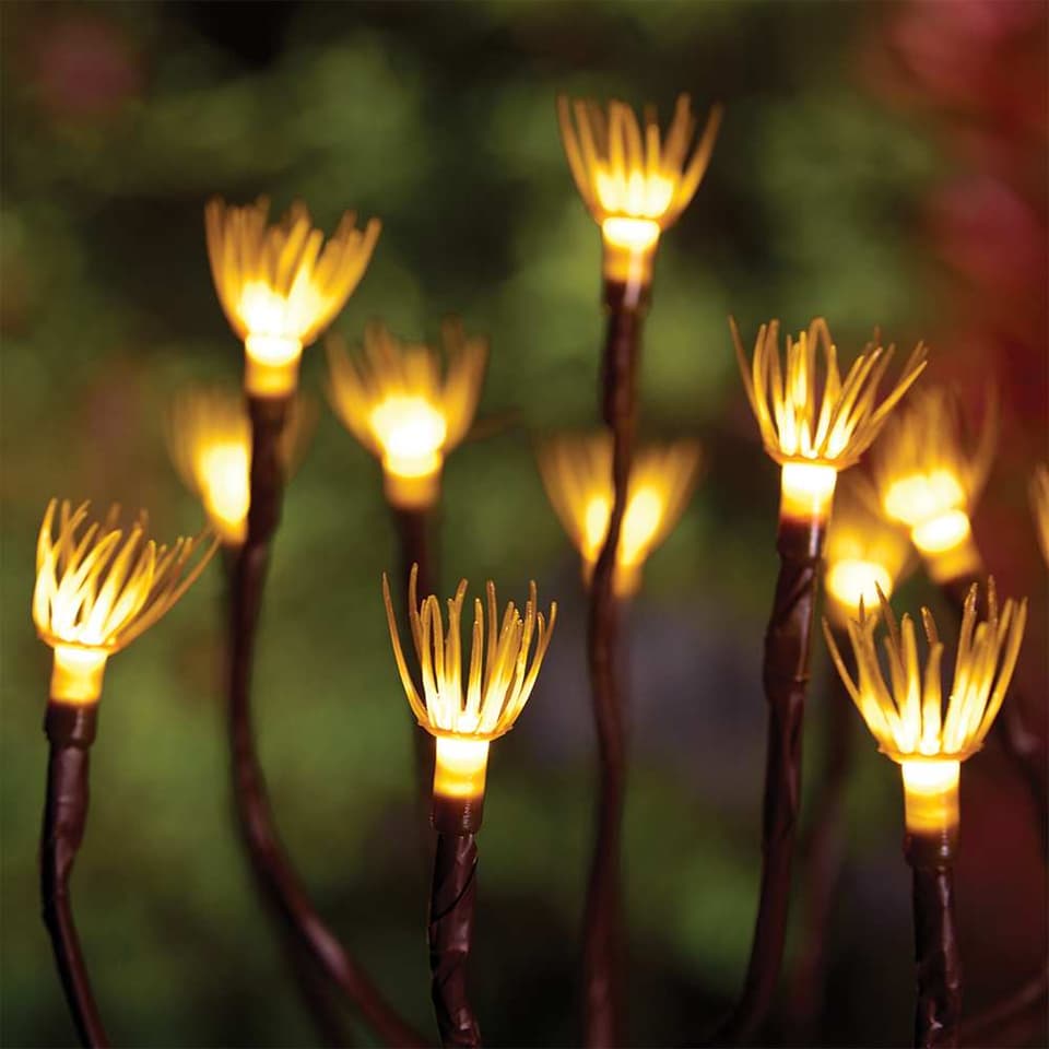 Wild Fennel Solar Stake Light view 2