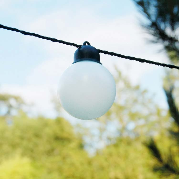 Everbright Solar Party Lights  - 20 White Balls view 4